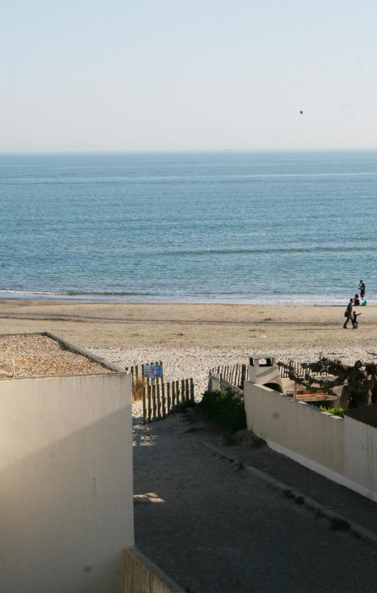 Hotel Restaurant Gedeon Carnon-Plage Exterior foto